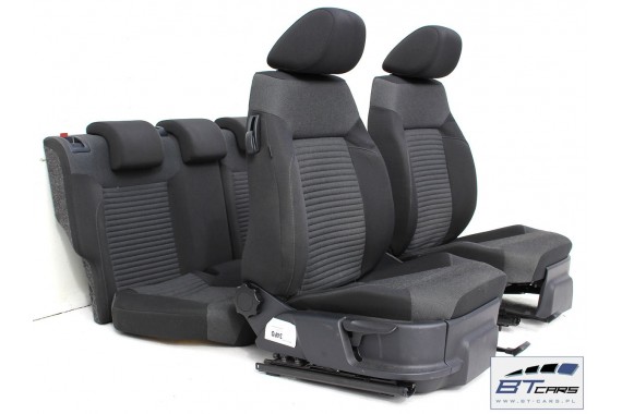 VW POLO FOTELE KOMPLET FOTELI siedzeń siedzenia tapicerka 6R 6R3 6R0 3-drzwiowy welur w kolorze czarno-szarym