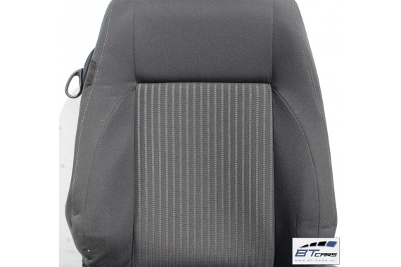 VW POLO FOTELE KOMPLET FOTELI siedzeń siedzenia tapicerka 6R 6R3 6R0 3-drzwiowy welur w kolorze czarnym