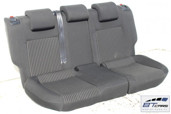 VW POLO FOTELE KOMPLET FOTELI siedzeń siedzenia tapicerka 6R 6R3 6R0 3-drzwiowy welur w kolorze czarnym