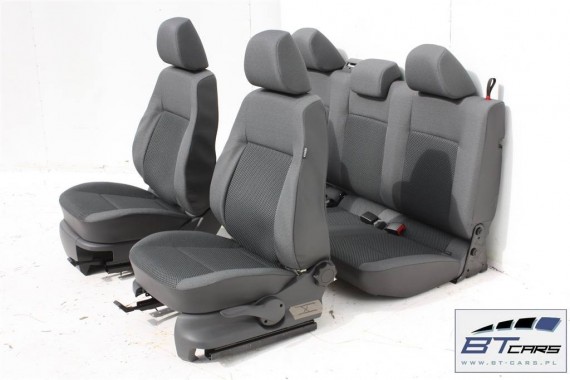 VW AMAROK FOTELE KOMPLET FOTELI siedzeń siedzenia tapicerka 2H 2H0 welur w kolorze czarnym antracyt kolor czarny 4997 kilometrów