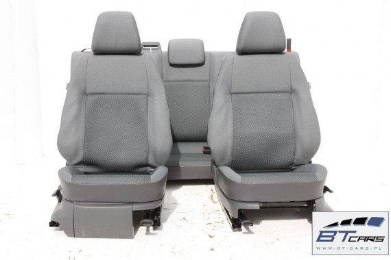 VW AMAROK FOTELE KOMPLET FOTELI siedzeń siedzenia tapicerka 2H 2H0 welur w kolorze czarnym antracyt kolor czarny 4997 kilometrów