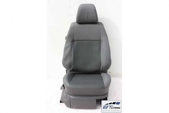 VW AMAROK FOTELE KOMPLET FOTELI siedzeń siedzenia tapicerka 2H 2H0 welur w kolorze czarnym antracyt kolor czarny 4997 kilometrów