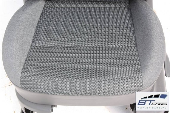 VW AMAROK FOTELE KOMPLET FOTELI siedzeń siedzenia tapicerka 2H 2H0 welur w kolorze czarnym antracyt kolor czarny 4997 kilometrów