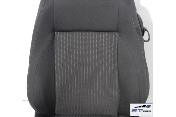VW POLO FOTELE KOMPLET FOTELI siedzeń siedzenia tapicerka 6R 6R3 6R0 3-drzwiowy welur w kolorze czarnym