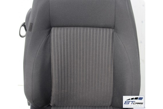 VW POLO FOTELE KOMPLET FOTELI siedzeń siedzenia tapicerka 6R 6R3 6R0 3-drzwiowy welur w kolorze czarnym