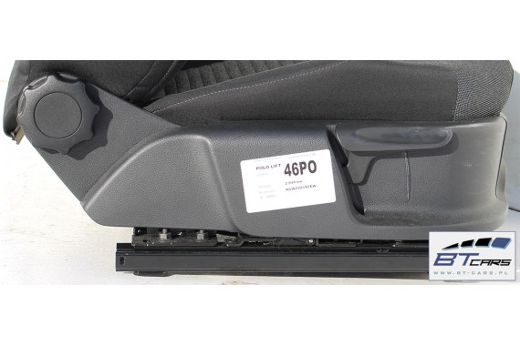VW POLO FOTELE KOMPLET FOTELI siedzeń siedzenia tapicerka 6C 6C0 6R 6R3 6R0 3-drzwiowy welur czarno-szarym 2044 kilometrów