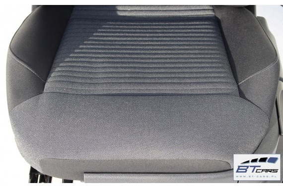 VW POLO FOTELE KOMPLET FOTELI siedzeń siedzenia tapicerka 6C 6C0 6R 6R3 6R0 3-drzwiowy welur czarno-szarym 2044 kilometrów