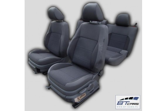 VW AMAROK FOTELE KOMPLET FOTELI siedzeń siedzenia fotel tapicerka 2H welur kolor czarny 2H 60 kilometrów