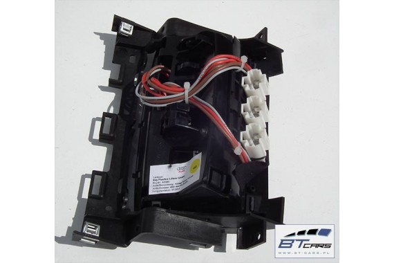 AUDI A8 POPIELNICZKA TUNELA TAPICERKA 4H0864051B D4 4H 2010-2018 4H0 864 051 B 6PS czarny (soul) 4H0864051B 4H0864051B 4H0864051