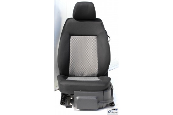 VW POLO FOTELE KOMPLET FOTELI siedzeń siedzenia tapicerka 6R 6R3 6R0 3-drzwiowy welur w kolorze czarno-szarym 6830 kilometrów