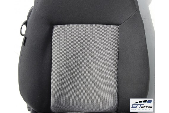 VW POLO FOTELE KOMPLET FOTELI siedzeń siedzenia tapicerka 6R 6R3 6R0 3-drzwiowy welur w kolorze czarno-szarym 6830 kilometrów
