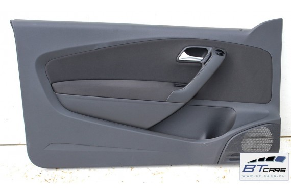 VW POLO BOCZKI DRZWI DRZWIOWE BOCZEK TAPICERKA 6R 3D KOMPLET BOCZKÓW DRZWIOWYCH