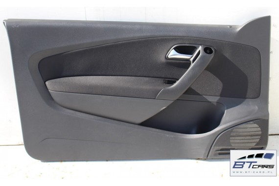 VW POLO BOCZKI DRZWI DRZWIOWE BOCZEK TAPICERKA 6R 3D KOMPLET BOCZKÓW DRZWIOWYCH