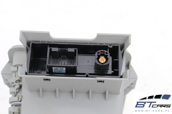 AUDI A3 PRZYŁĄCZE MUSIC INTERFACE 5Q0035736A PORT 8V0863300B 8V0 863 300 B 5Q0 035 736 A GNIAZDO USB