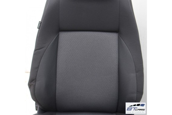 VW POLO FOTELE KOMPLET FOTELI siedzeń siedzenia tapicerka 6C 6C4 6C0 5-drzwiowy welur w kolorze czarno-szarym LIFT FL