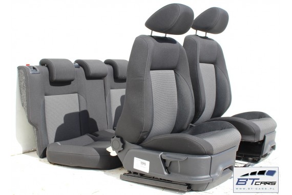 VW POLO FOTELE KOMPLET FOTELI siedzeń siedzenia tapicerka 6C 6C4 6C0 5-drzwiowy welur w kolorze czarno-szarym