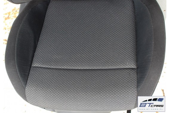 VW POLO FOTELE KOMPLET FOTELI siedzeń siedzenia tapicerka 6C 6C4 6C0 5-drzwiowy welur w kolorze czarno-szarym
