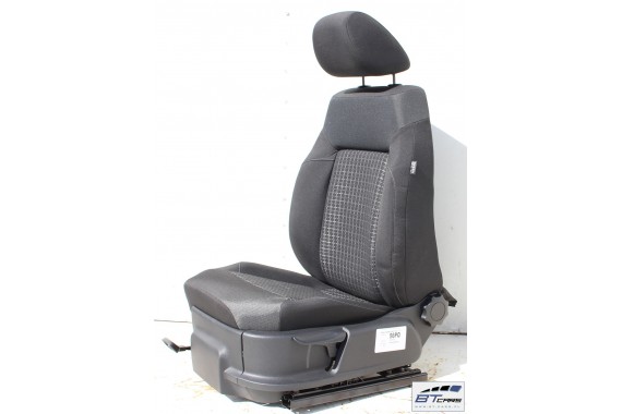 VW POLO FOTELE KOMPLET FOTELI siedzeń siedzenia tapicerka 6C 6C4 6C0 5-drzwiowy welur w kolorze czarno-szarym