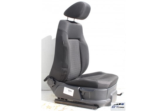 VW POLO FOTELE KOMPLET FOTELI siedzeń siedzenia tapicerka 6C 6C4 6C0 5-drzwiowy welur w kolorze czarno-szarym