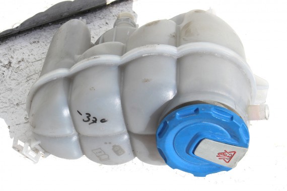 AUDI A4 A5 ZBIORNIK WYRÓWNAWCZY 8W0121405E 8W0 121 405 E płynu 8W B9 F5 8W0121405F 8W0121405G 8W0121405L 8W0121403A 8W0121403F