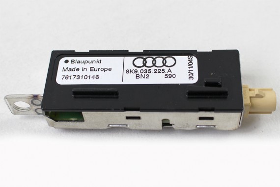 AUDI A4 WZMACNIACZ ANTENOWY...