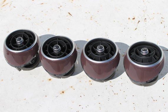 AUDI A1 WLOTY KRATKI NAWIEWU 8X1820901 8X1820902 8X1820951 powietrza wlot kratka 8X1820901 FL LIFT 8X1820901 8X1820902 8X1820951