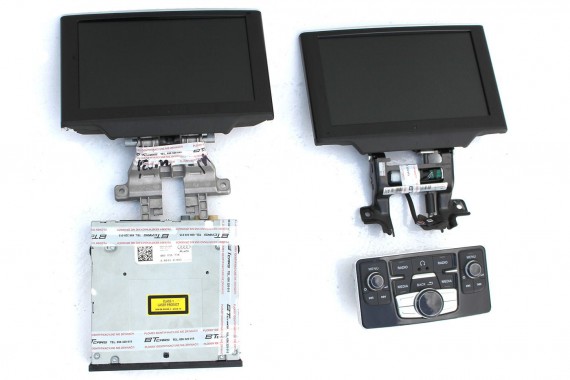 AUDI A8 TV CZYTNIK PANEL...