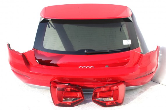AUDI Q2 TYŁ ZDERZAK tylny + KLAPA BAGAŻNIKA + LAMPY lampa 81A Kolor: LY3U - czerwony (tangorot) 81A945069 81A945070