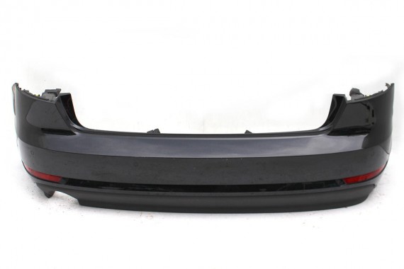 AUDI A4 SEDAN ZDERZAK TYLNY TYŁ 8W 8W5 B9 2015- Kolor: A2A2  LY9B - brylantowy czarny 8W0807521 8W5807511 8W5807067 8W0945105