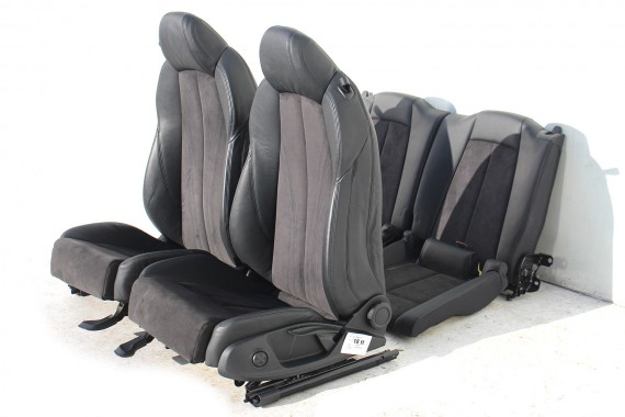 AUDI TT FOTELE KOMPLET FOTELI siedzeń siedzenia tapicerka 8S wykonane ze skóry i alcantary kolor czarny