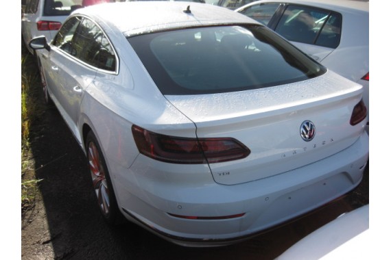 VW ARTEON KOMPLETNY TYŁ ZDERZAK tylny + KLAPA BAGAŻNIKA + LAMPY lampa Led Ledy 3G8 Kolor LC9A - biały