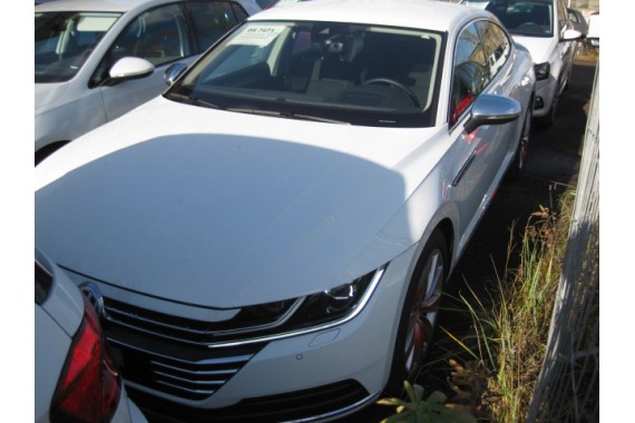 VW ARTEON DRZWI LC9A LEWE PRZÓD + TYŁ STRONA LEWA przednie + tylne 2 sztuki 3G8 Kolor LC9A - biały 3G8831055AK