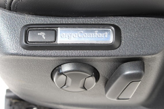 VW PASSAT B8 KOMBI FOTELE KOMPLET FOTELI siedzeń siedzenia tapicerka + boczek boczki drzwi  skóra kolor czarny 3G 3G9