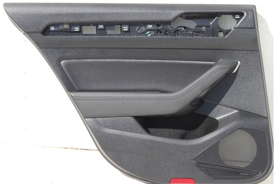 VW PASSAT B8 KOMBI FOTELE KOMPLET FOTELI siedzeń siedzenia tapicerka + boczek boczki drzwi  skóra kolor czarny 3G 3G9