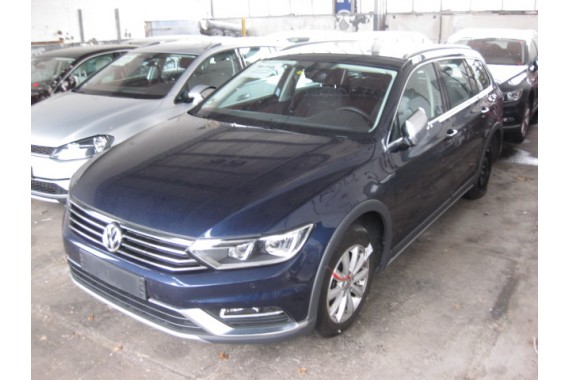 VW PASSAT B8 ALLTRACK KOMBI FOTELE KOMPLET FOTELI siedzeń siedzenia tapicerka skóra+alcantara + materiał czarny 3G 3G9 Avant