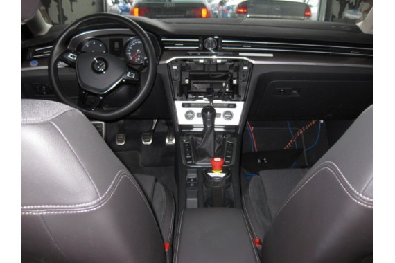 VW PASSAT B8 ALLTRACK KOMBI FOTELE KOMPLET FOTELI siedzeń siedzenia tapicerka skóra+alcantara + materiał czarny 3G 3G9 Avant