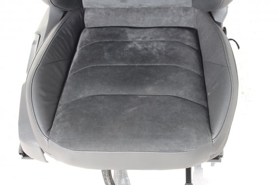 VW ARTEON FOTELE KOMPLET FOTELI siedzenia siedzeń tapicerka boczek boczki drzwi skóra + alcantara kolor czarny 3G8 ELEGANCE