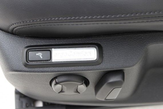 VW PASSAT B8 KOMBI FOTELE KOMPLET FOTELI siedzeń siedzenia tapicerka + boczek boczki drzwi  skóra kolor czarny 3G 3G9