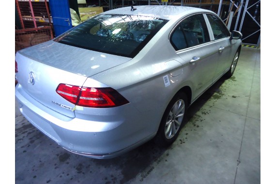 VW PASSAT B8 SEDAN FOTELE KOMPLET FOTELI siedzeń siedzenia fotel tapicerka skóra alcantara kolor czarny 3G 3G5