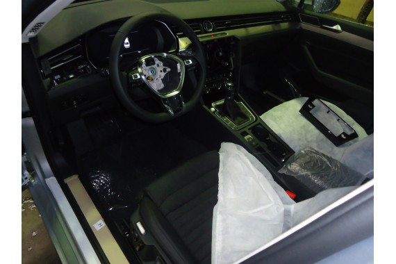 VW PASSAT B8 SEDAN FOTELE KOMPLET FOTELI siedzeń siedzenia fotel tapicerka skóra alcantara kolor czarny 3G 3G5