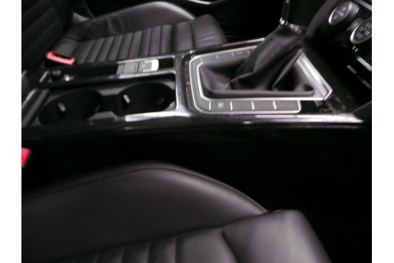 VW PASSAT B8 SEDAN FOTELE KOMPLET FOTELI siedzeń siedzenia fotel tapicerka skóra kolor czarny tytanowy TO 3G