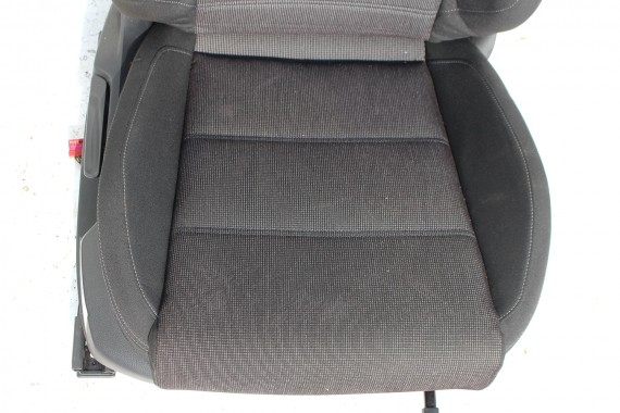 VW PASSAT B8 KOMBI FOTELE KOMPLET FOTELI siedzeń siedzenia fotel tapicerka welur kolor czarny 3G 3G9 3AA959257A 3Q0881105R