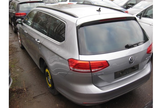 VW PASSAT B8 KOMBI FOTELE KOMPLET FOTELI siedzeń siedzenia fotel tapicerka welur kolor czarny 3G 3G9 3AA959257A 3Q0881105R