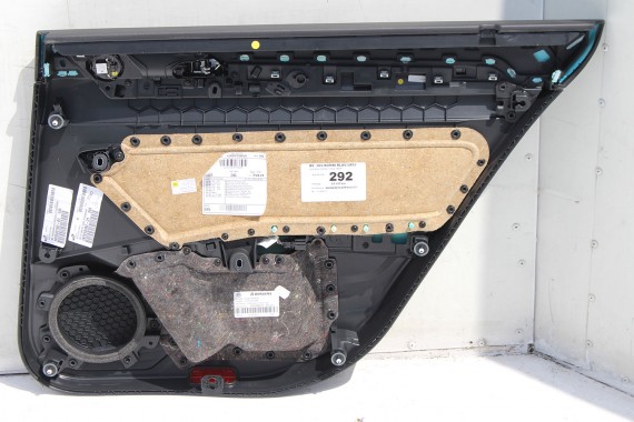 VW PASSAT B8 KOMBI BOCZEK BOCZKI DRZWI tapicerka drzwiowe welur kolor czarnym  TO  3G 3G9 Avant