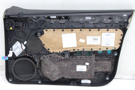 VW PASSAT B8 KOMBI BOCZEK BOCZKI DRZWI tapicerka drzwiowe welur kolor czarnym  TO  3G 3G9 Avant