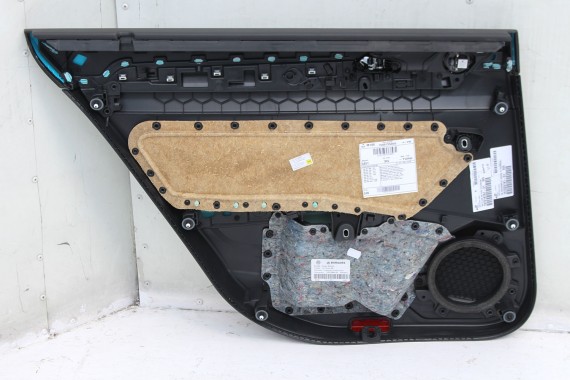 VW PASSAT B8 KOMBI BOCZEK BOCZKI DRZWI tapicerka drzwiowe welur kolor czarnym  TO  3G 3G9 Avant