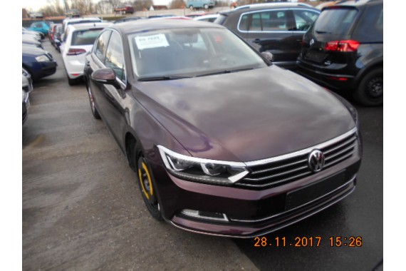 VW PASSAT B8 SEDAN LD3Y DRZWI PRAWE PRZÓD + TYŁ STRONA PRAWA przednie + tylne 2 sztuki Kolor:  LD3Y   Crimson red P5 3G 3G5