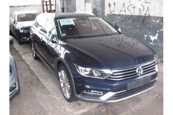 VW PASSAT B8 ALLTRACK KOMBI LH5X DRZWI PRAWE PRZÓD + TYŁ STRONA PRAWA przednie tylne 2 sztuki niebieski night blue 3G 3G9 Z2Z2