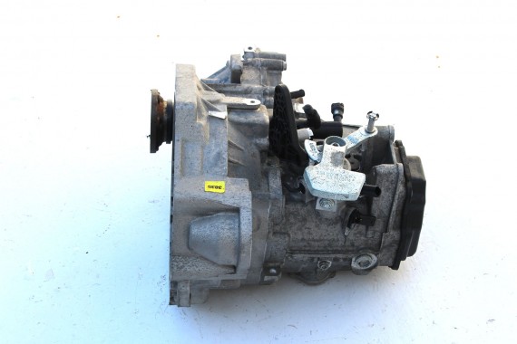 VW GOLF VI PLUS JETTA SKRZYNIA BIEGÓW LUB MANUALNA 5-stopniowa biegowa 1.6 TDi diesel przebieg 468 kilom. AUDI A3 SKODA SEAT LUB