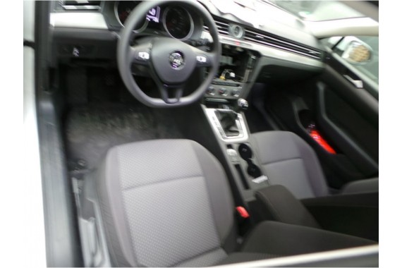 VW PASSAT B8 KOMBI FOTELE KOMPLET FOTELI siedzeń siedzenia tapicerka avant welur kolor czarno - szare 3G 3G9